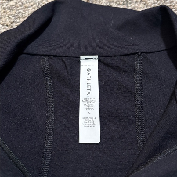 Athleta Momentum Half-Zip Pullover size large NWT - Picture 4 of 6